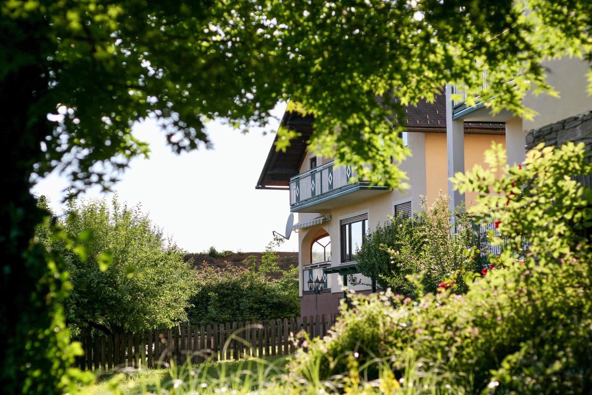 Self-Check In Apartmenthotel Seeglueck Pörtschach am Wörthersee Exteriér fotografie