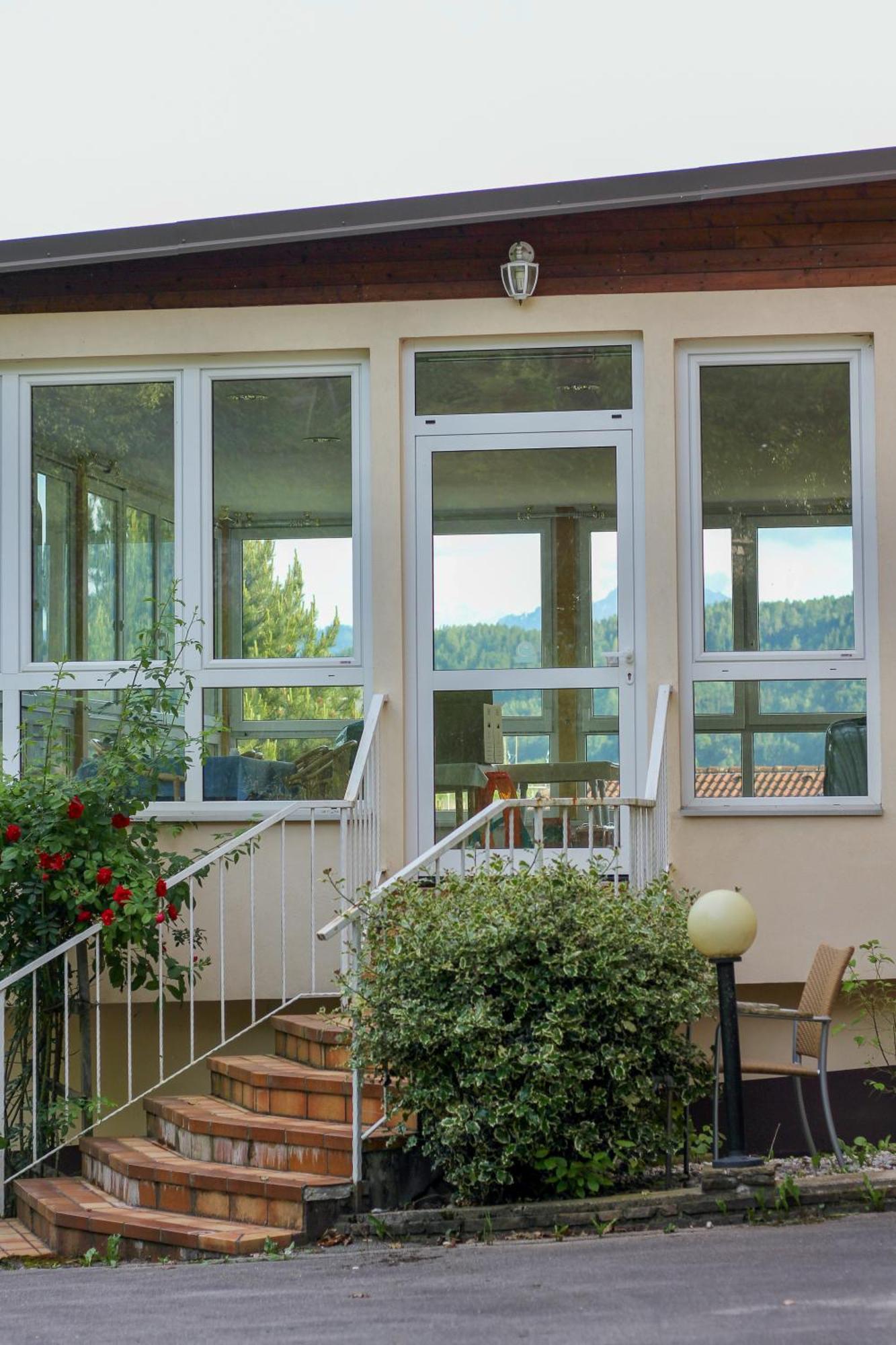 Self-Check In Apartmenthotel Seeglueck Pörtschach am Wörthersee Exteriér fotografie